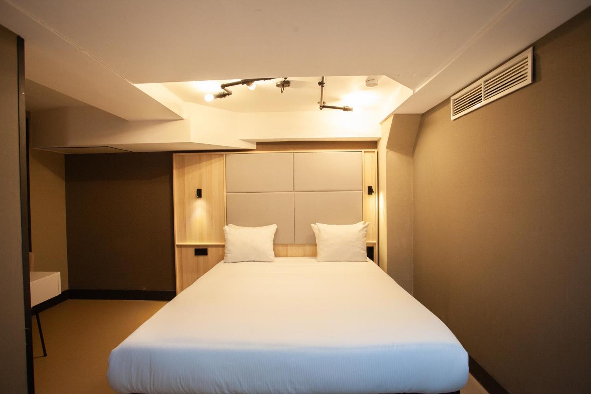 The Alfred Hotel Amsterdam Bagian luar foto