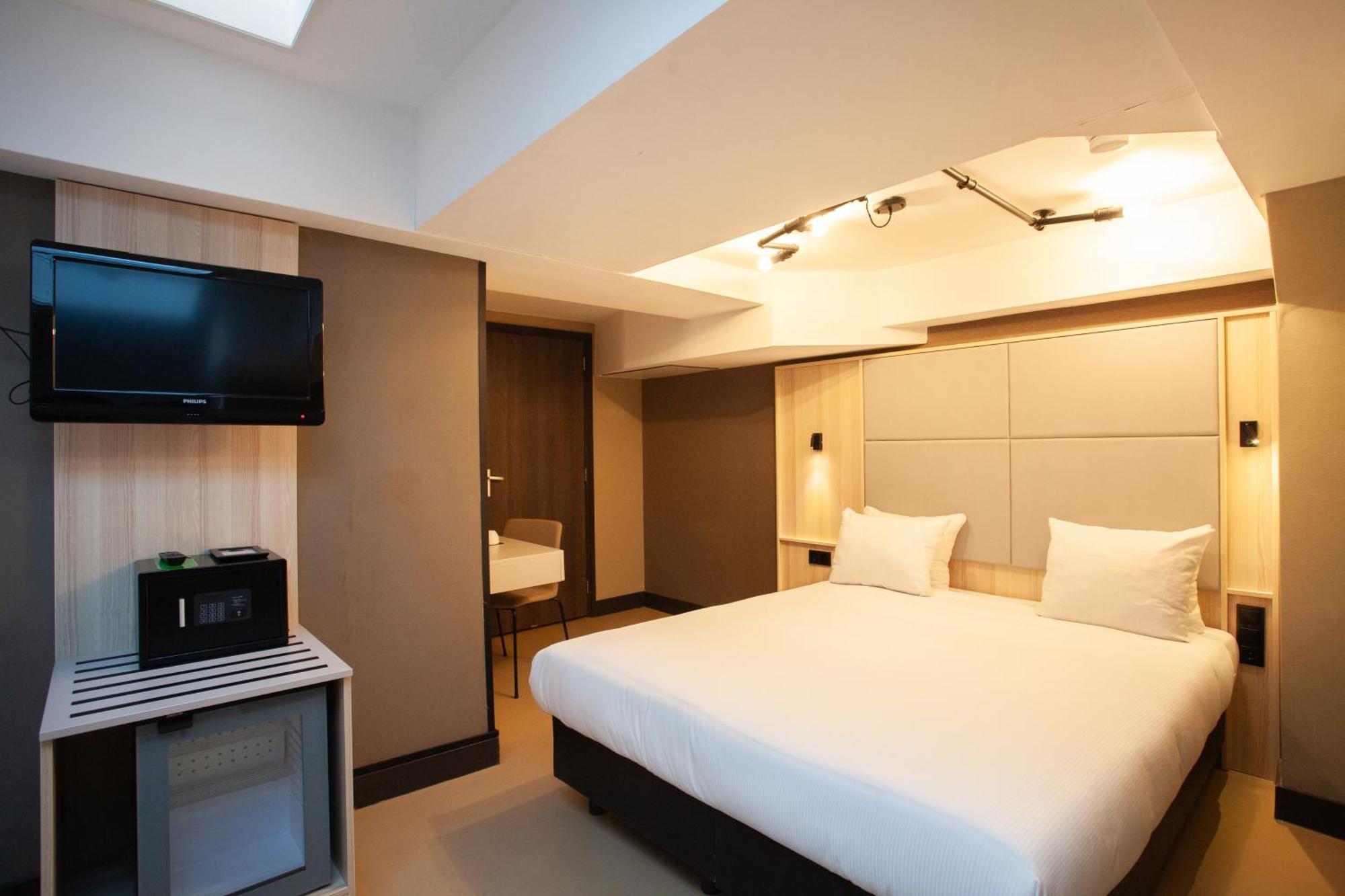 The Alfred Hotel Amsterdam Bagian luar foto