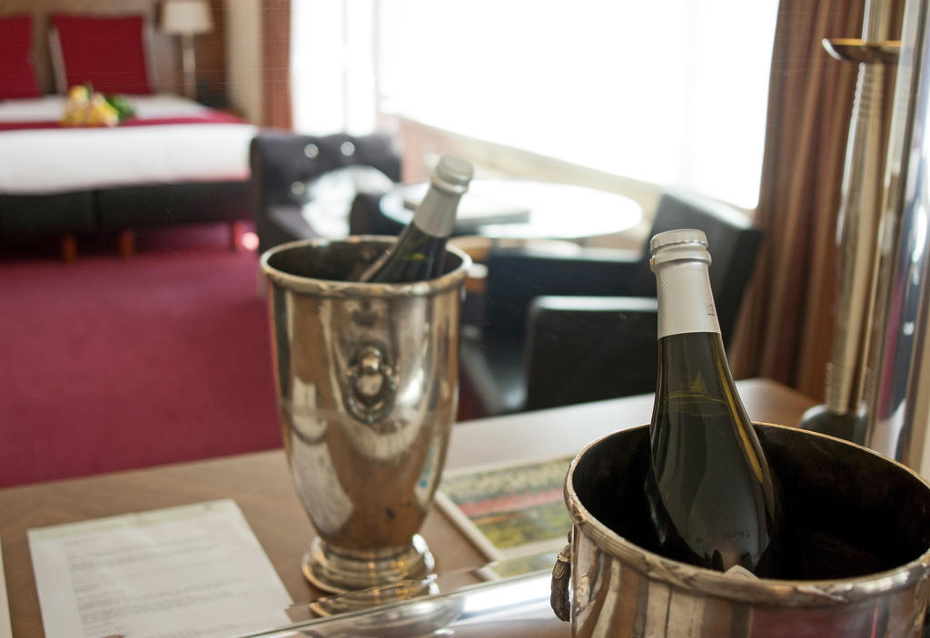 The Alfred Hotel Amsterdam Bagian luar foto